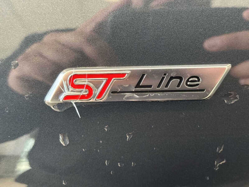 2024 Ford Explorer ST-Line