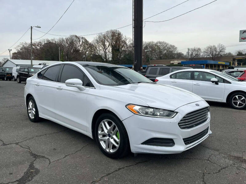 2015 Ford Fusion SE