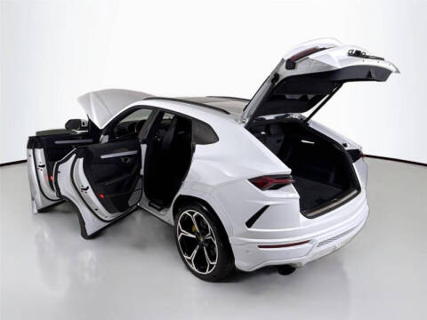 2020 Lamborghini Urus