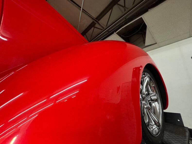 1939 Ford Deluxe