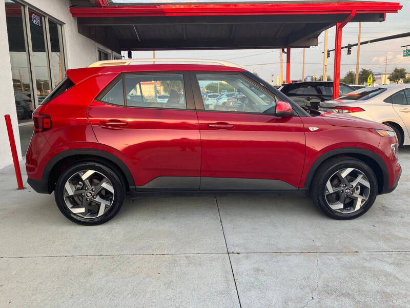 2021 Hyundai Venue SEL