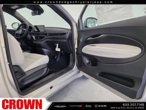 2025 FIAT 500e Giorgio Armani