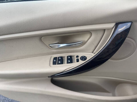 2015 BMW 3 Series 328i xDrive