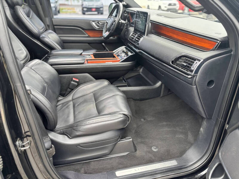 2018 Lincoln Navigator Select