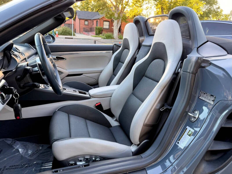 2017 Porsche 718 Boxster S