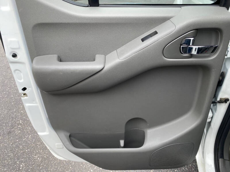 2016 Nissan Frontier SV