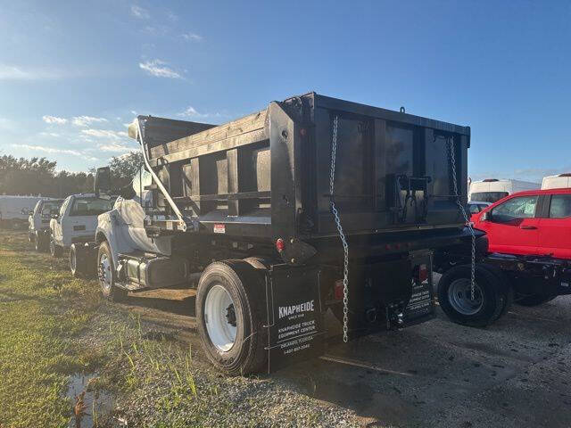 2025 Ford F-750 Super Duty