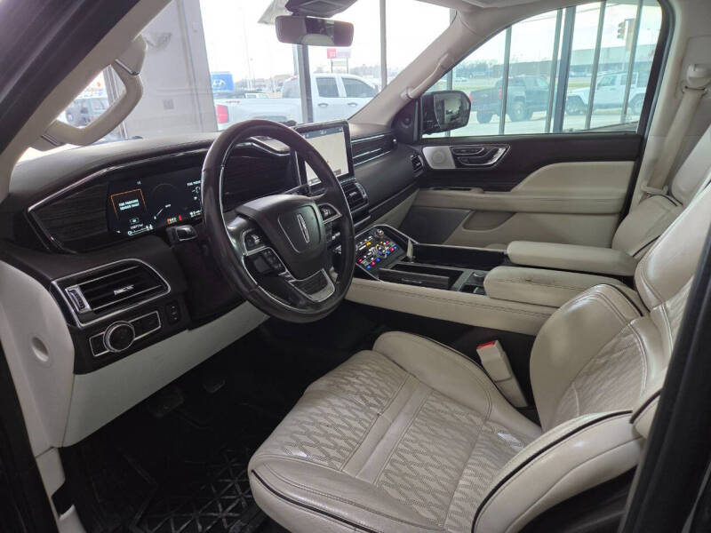 2018 Lincoln Navigator Black Label