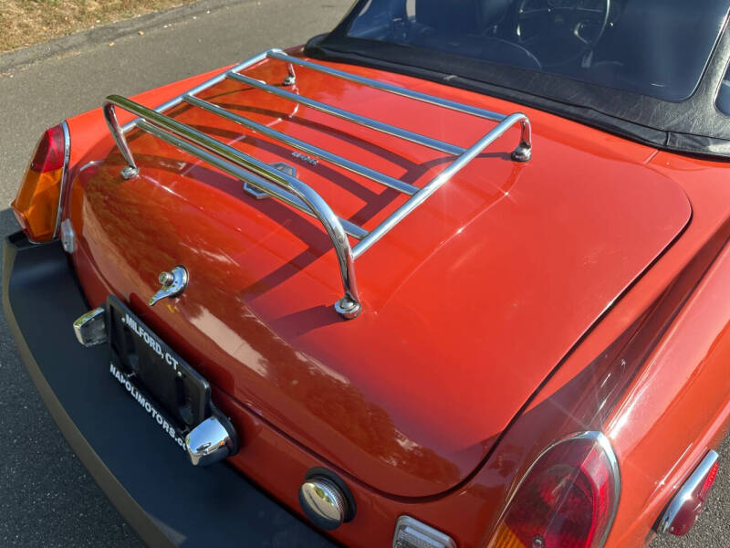 1977 MG B