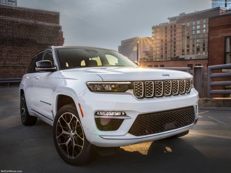2024 Jeep Grand Cherokee for sale at Xclusive Auto Leasing NYC in Staten Island NY