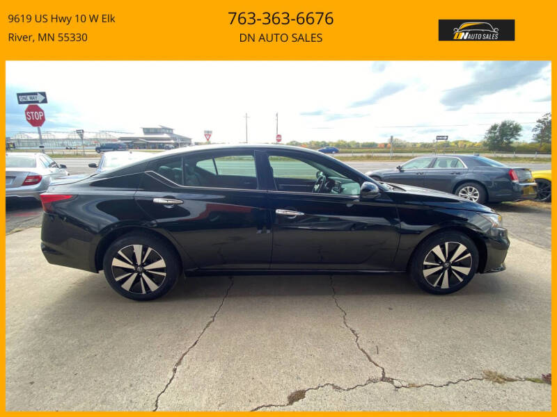 2022 Nissan Altima 2.5 SV