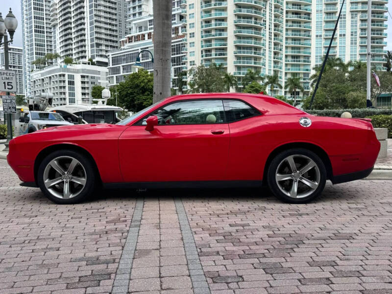 2015 Dodge Challenger SXT
