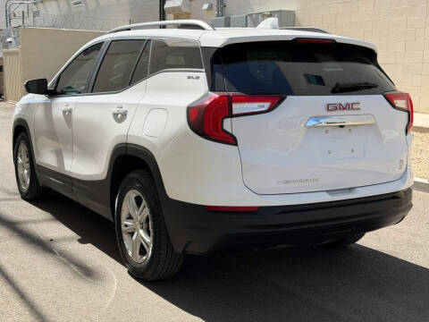 2022 GMC Terrain SLE
