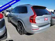 2022 Volvo XC90 T5 Momentum