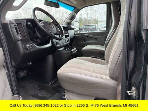 2022 GMC Savana 2500