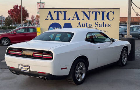 2017 Dodge Challenger SXT
