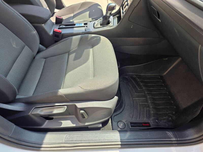 2019 Volkswagen e-Golf SE