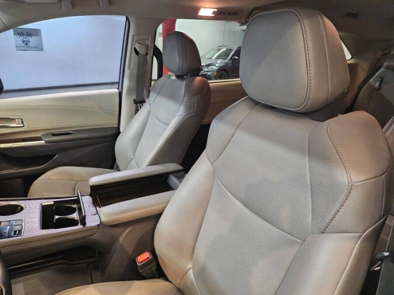 2021 Toyota Sienna XLE 7-Passenger