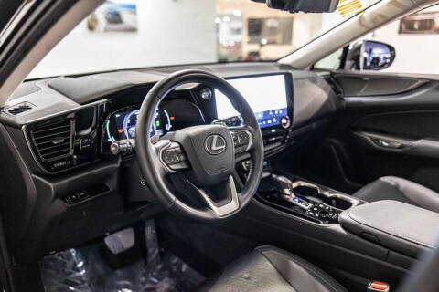 2025 Lexus NX 450h+