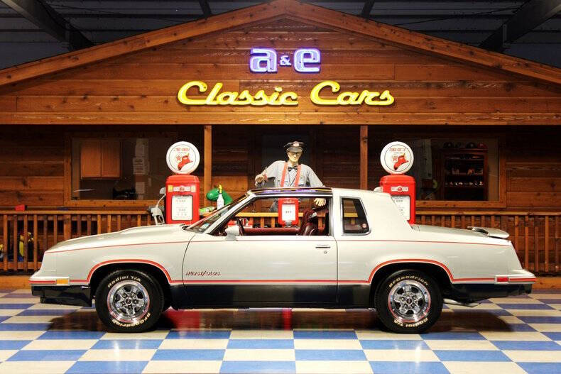 1984 Oldsmobile Cutlass Calais Hurst
