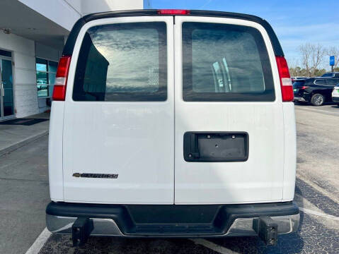 2024 Chevrolet Express 2500