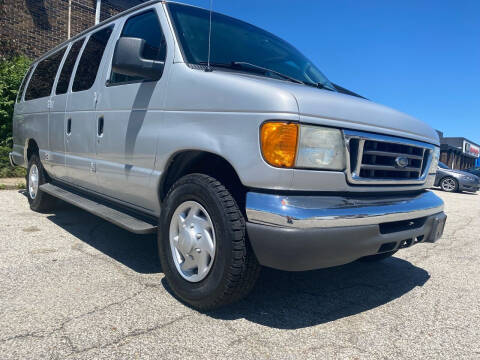 2005 Ford E-Series Wagon for sale at Classic Motor Group in Cleveland OH