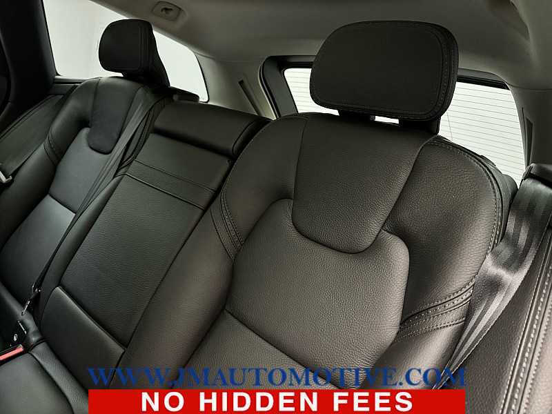 2019 Volvo V90 Cross Country T5