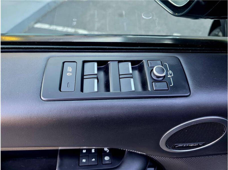 2019 Land Rover Discovery HSE Td6