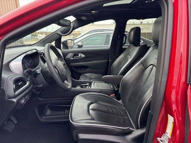 2025 Chrysler Pacifica Limited
