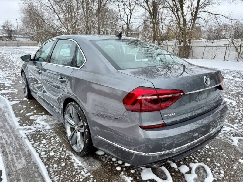 2017 Volkswagen Passat 1.8T R-Line