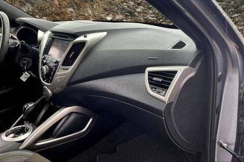 2016 Hyundai Veloster