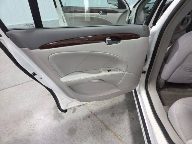 2011 Buick Lucerne CX