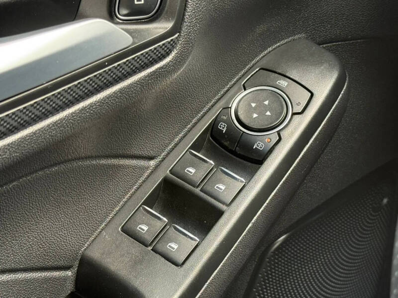 2025 Ford Escape ST-Line Select