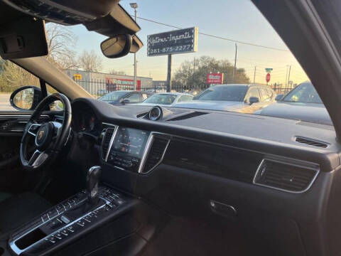 2017 Porsche Macan S