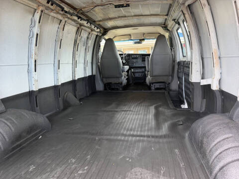 2017 Chevrolet Express 2500