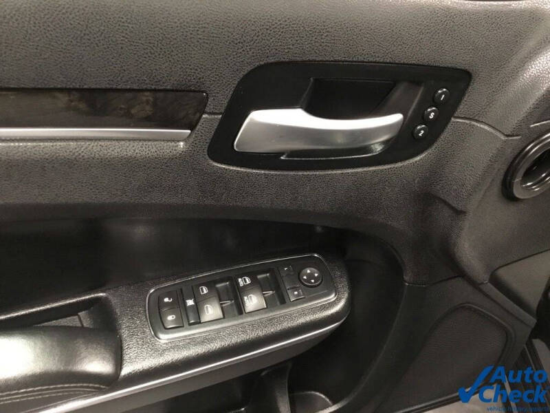 2017 Chrysler 300 C
