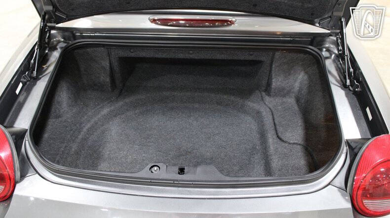 2003 Ford Thunderbird