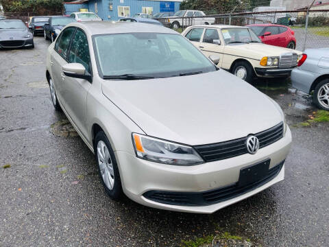 2014 Volkswagen Jetta for sale at Lion Motors LLC in Lakewood WA