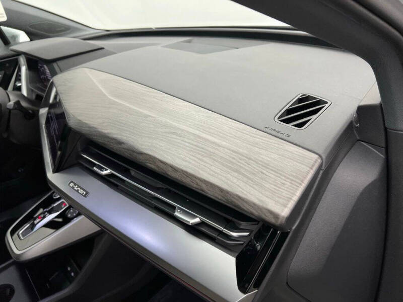 2023 Audi Q4 e-tron quattro Premium Plus 50