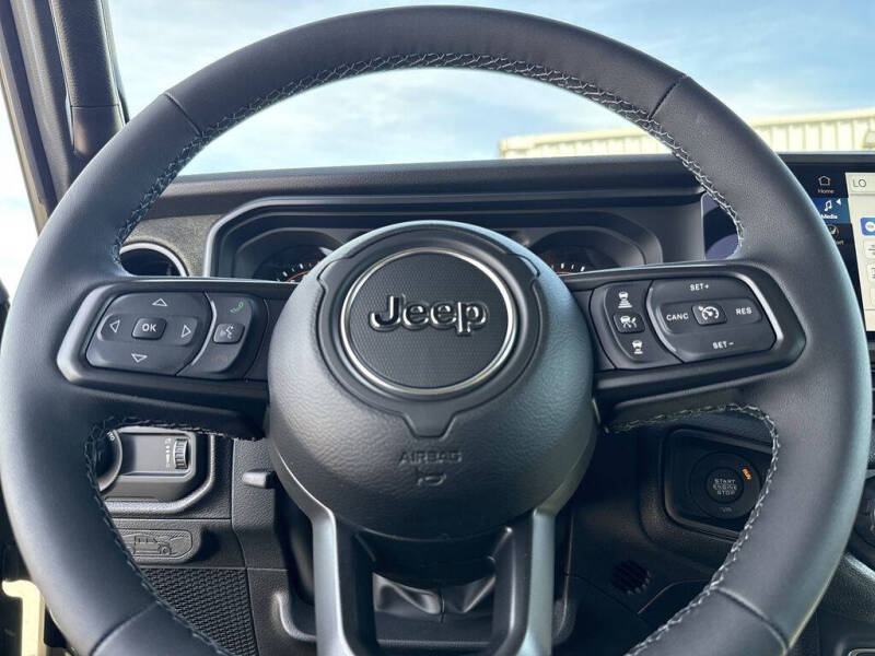 2026 Jeep Gladiator Sport