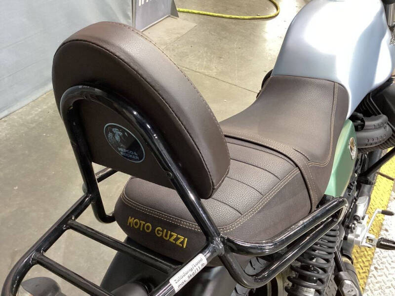 2021 Moto Guzzi V7 Stone Centenario E5