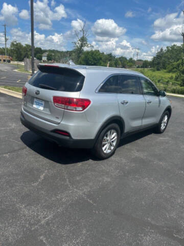 2016 Kia Sorento LX
