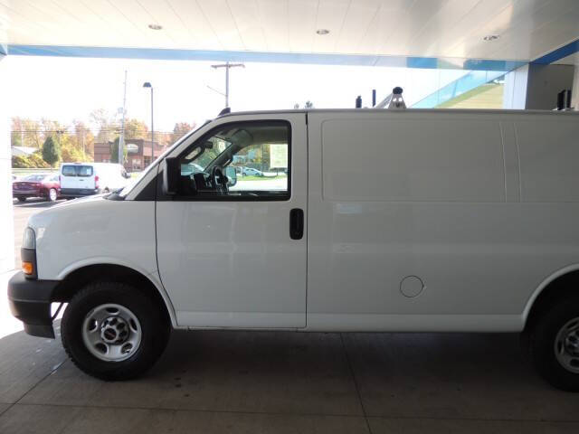 2023 GMC Savana 2500