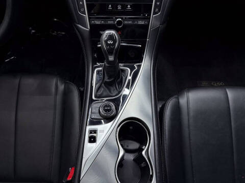 2018 Infiniti Q60 3.0T Luxe