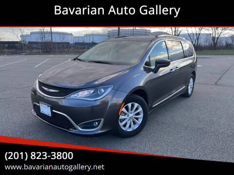 2019 Chrysler Pacifica for sale at Bavarian Auto Gallery in Bayonne NJ