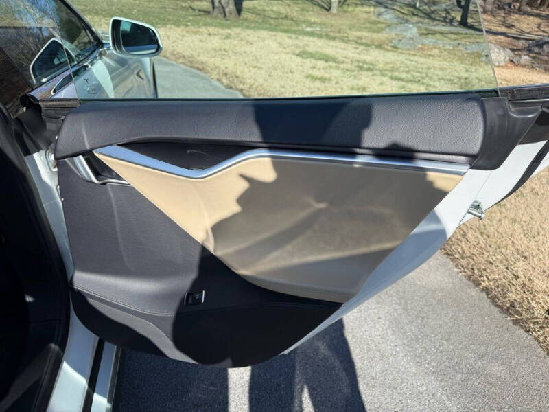 2013 Tesla Model S Performance