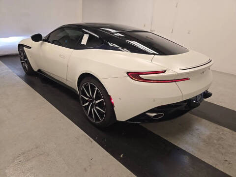 2017 Aston Martin DB11