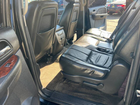 2012 Chevrolet Suburban LT