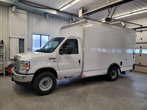 2012 Ford E-Series for sale at Sand's Auto Sales in Cambridge MN