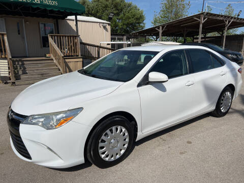2015 Toyota Camry for sale at OASIS PARK & SELL in Spring TX